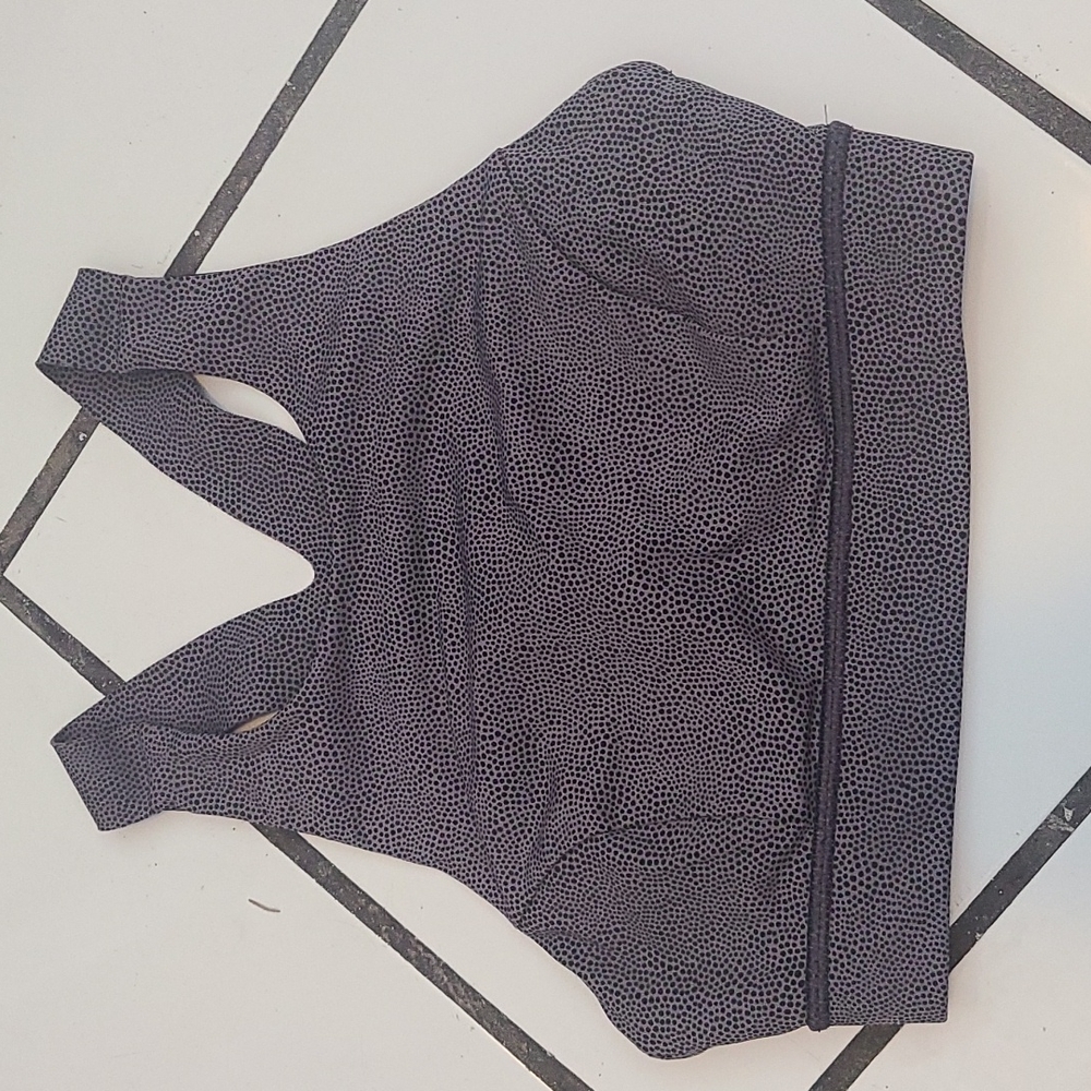 Lululemon sport bra